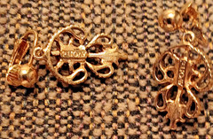 Coral, Pink & Gold Tone Vintage AVON Dangle Drop Clip-on Earrings Castilian EUC