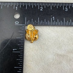 Vintage Rhinestone Screw Back Earrings Blue Sparkle Gold Tone