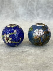 Lot Of 2 Vintage Large Chinese Cloisonne Enamel Focal Bead with Flowers 1 1/2”