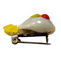 Vintage natural shell cartoon tropical fish ￼Brooch