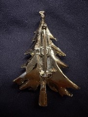 Christmas Tree Pin Brooch, Gold Tone, Multicolor Rhinestones ￼