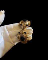 VINTAGE 60s Ciner Double Frogs Signed Gold Plated Bracelet