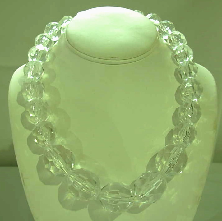 GRAZIANO LUCITE BEAD NECKLACE ~ LARGE FACETED CLEAR BEADS ~ 23″