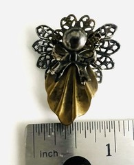 Vintage Style Filigree Teardrop Brooch Silver Tone Oval Cabochon Elegant Jewelry