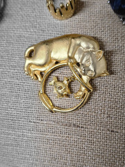 LOT OF FOUR, CAT PIN, 3 RINGS ASSORTED SIZES