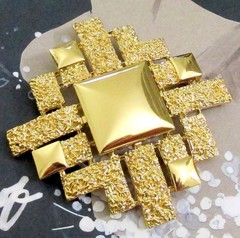 VTG RUNWAY LARGE MONET PAS D’OR GP BROOCH PENDANT BRUTALIST/GLOSSY MODERNIST 70s
