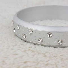 1950s Vintage Bangle Bracelet in Silver Colored Metal – 1950s