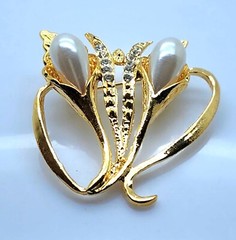 elegant Vintage style Gold Tone flower Bouquet shape fashion jewelry Brooch/pin