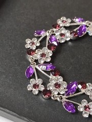 Very Cute 7 Inch Purple Flower Bracelet