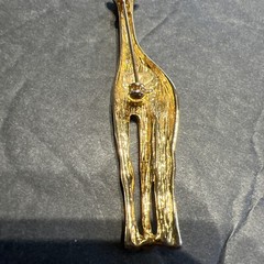 Womens Jewelry Giraffe Pin Brooch Gold Tone Vintage Animals Safari Collectible