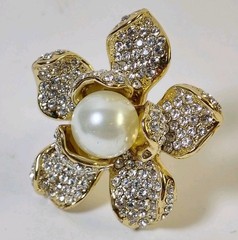 Gold Tone Faux Pearl 7 Petal Flower Ring Clear Stones Jewelry sz 8