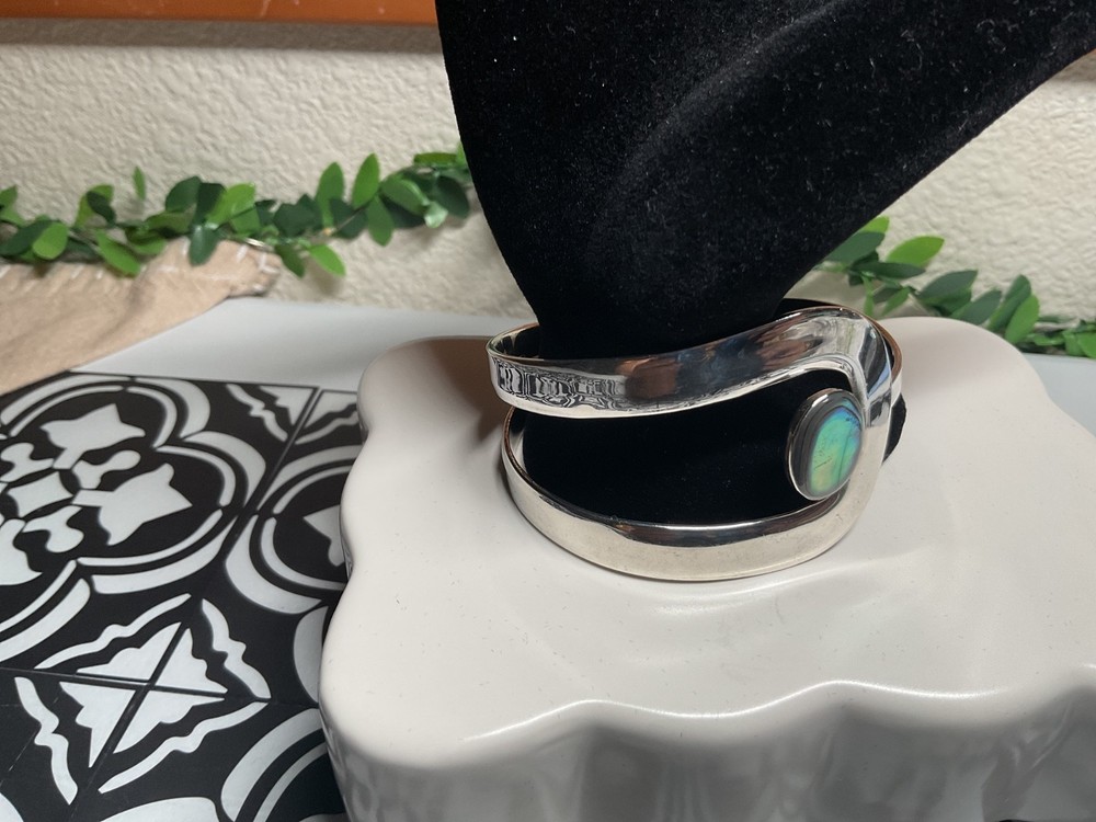 House of Bangles 925 sterling vintage cuff bracelet with abalone