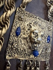 EDLEE Lion Necklace Vintage Gold Chain Blue Eyes Dangle Tassel Estate Jewelry
