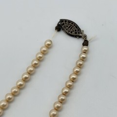 Vintage Faux Pearl Choker Necklace Graduated Small Delicate Classic 15.5″