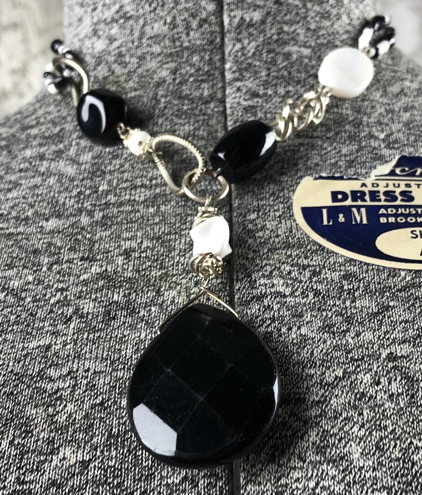 Vintage Black And White Beaded Necklace With Faceted Teardrop Pendant