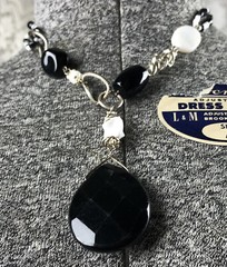 Vintage Black And White Beaded Necklace With Faceted Teardrop Pendant