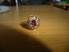 18KT H G P PLATED GOLD TONE TINY RED STONE SZ 7.5 RING #31/18-3