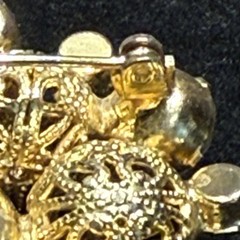 JULIANA D&E BOOK PIECE Ref #3838 Gold Tone Ball Pear Rhinestone Vintage Brooch