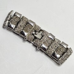 Vintage Monet Silvertone Bracelet Textured 1″ wide 7″ Fold Over Clasp No Safety