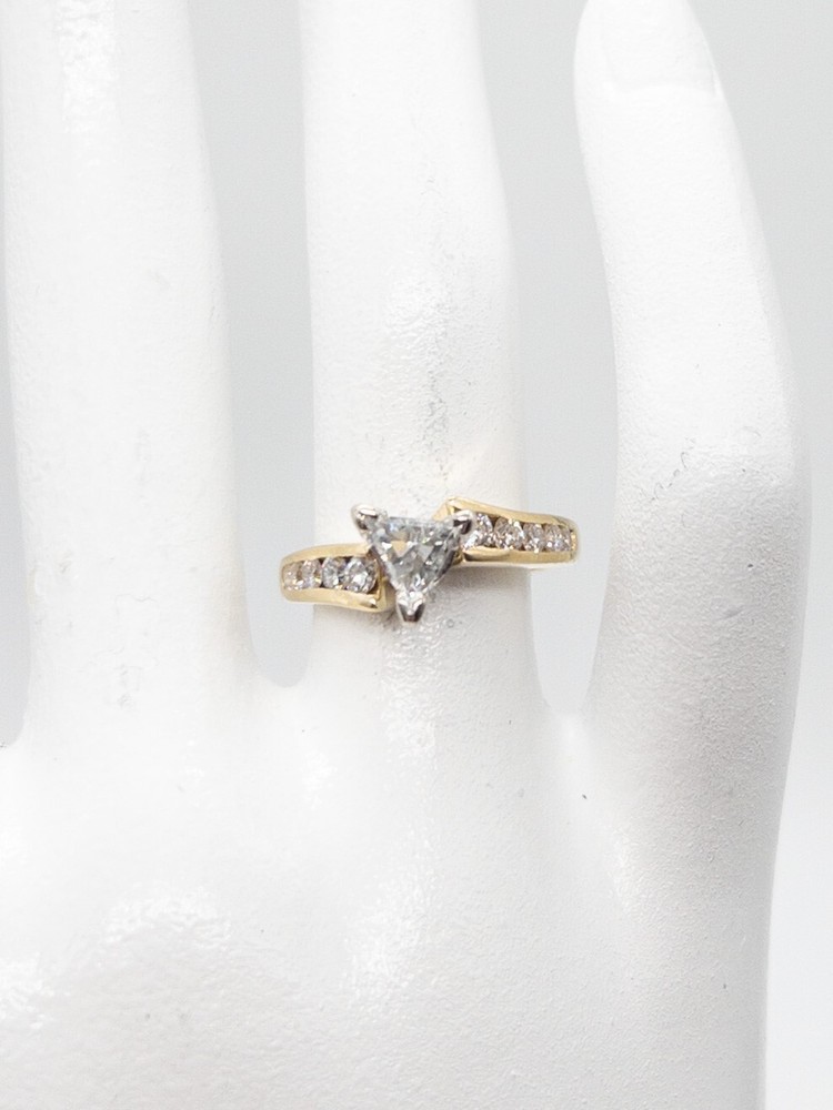Designer $5000 1.50ct Trillion Cut Diamond 18k Yellow Gold Wedding Ring