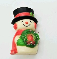 Frosty Snowman Brooch Wreath Bird Hallmark Holiday Christmas Pin Vintage 2.25 in