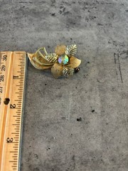 Vintage Gold Tone Flower Brooch and Leaves with a rhinestone