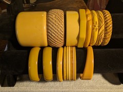 18 Vintage Bakelite Butterscotch – Yellows – Carved – Shaped – Many Tones!