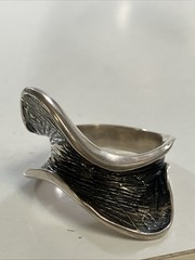 Brutalist Contemporary Sterling Silver Flowing Wave Silhouette Ring Size 10