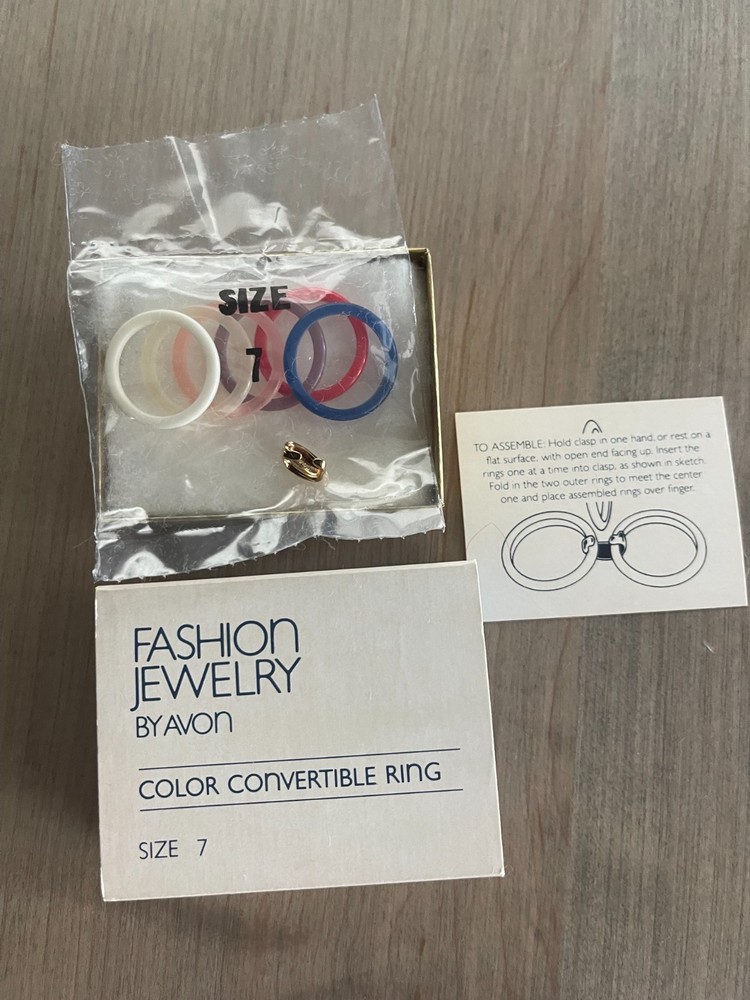 1981 Avon Color Convertible Ring 6 Colors Wear 3 At Once Size 7 ~NOS