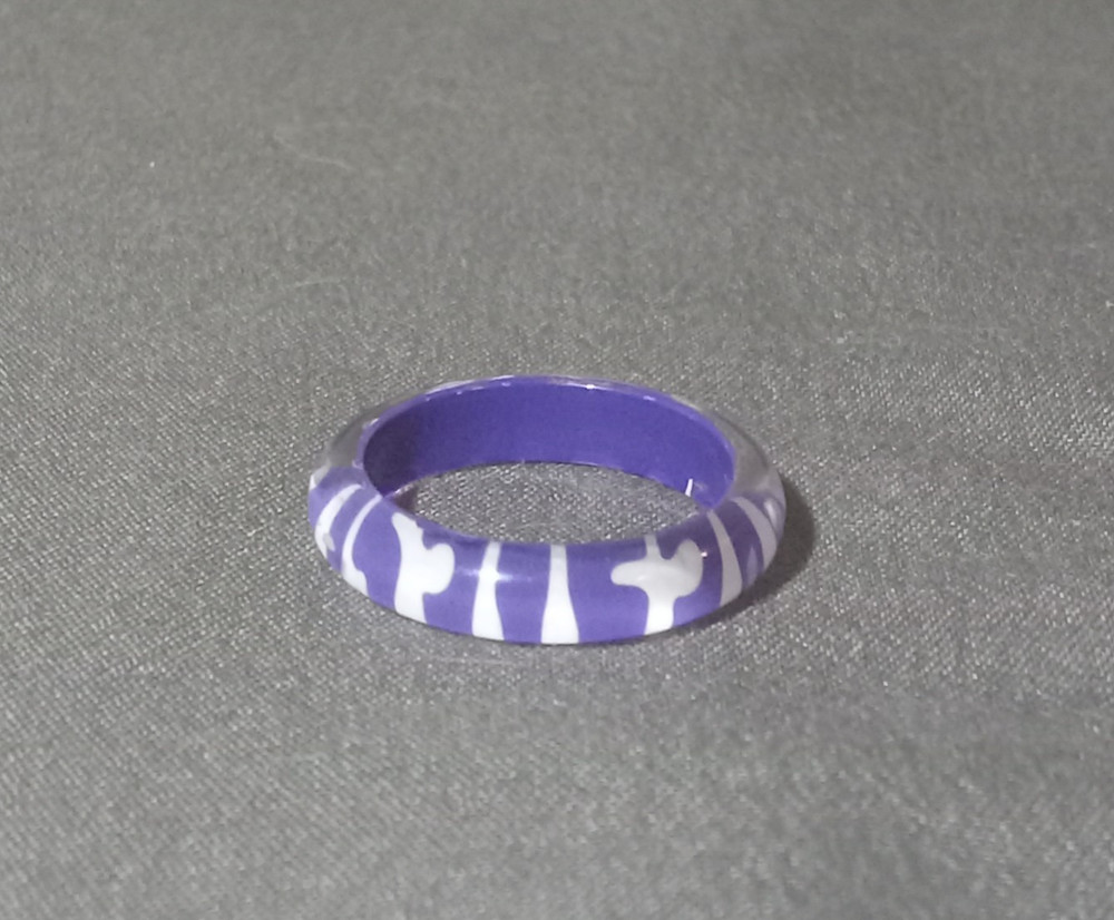 Vintage Hand Painted Lucite Resin Acrylic Ring – Size 7.5 – One of A Kind