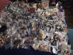 ~ Huge Vintage to Modern Costume Jewelry Lot – 100’s of Pieces! ~