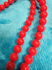 Vintage Red Bead Necklace 1950’s 1960’s Costume Jewelry Excellent Pre-Owned