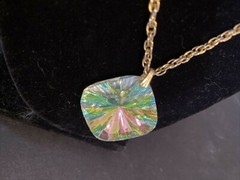 Vintage Signed Celebrity NY Gold tone & Lucite Necklace Hangs down 13″