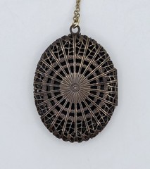 Vtg Gold Filigree Locket Pendant Necklace Leaf Vine Perfume Diffuser Scent Cage