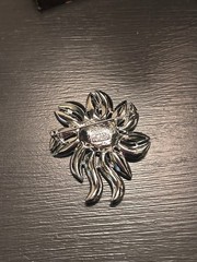 Celebrity NYBrooch Flower Rhinestone Vintage Brooch Costume Jewelry Marked