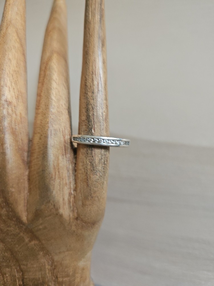 JH SIGNED STERLING SILVER CLEAR CZ STONES RING BAND SZ 7 925