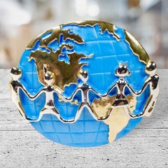 Enameled 1 3/4″ Children Around the World Holding Hands Gold tone Brooch Pin