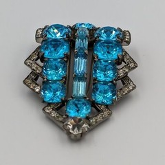 Stunning Big Eisenberg Original Vintage Rare Color Blue/Clear Crystal Fur Clip