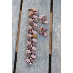 Lisner Thermoset Bracelet Earrings Set Brown Caramel Gold Tone Vintage 1950s