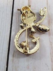 NAPIER VINTAGE MOM & BABY OWL BROOCH RHINESTONES LEAVES GOLDTONE