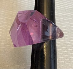 70s Vintage Lucite Ring Lilac Lavender Striped Clear Faceted High Dome size 5.5