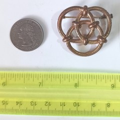 Vintage Copper-tone Brooch: Three Interlocking Rings w/ Trombone Clasp 1.5″