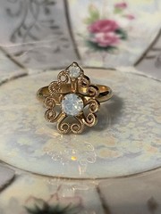 Vintage Opalite Glass Intricate Gold-Tone Filigree Adjustable Cocktail Ring
