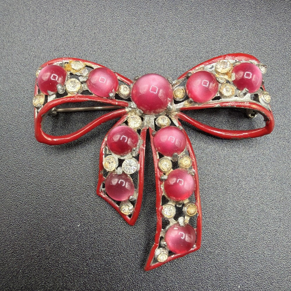 Vintage Coro Pink Moonglow Cabochon Bow Rhinestone Red Enamel Brooch Pin 2.5”