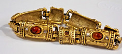 ETRUSCAN REVIVAL SPECTACULAR USA VTG. MATTE GOLD CABACHON ORNATE LINK BRACELET
