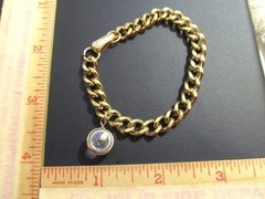 Vintage Gold Tone Curb Link Bracelet w/Small Mustard Seed Charm 7″