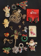 Vintage Christmas Holiday Jewelry Lot Brooches / Pins ~ Earrings ~ Key Ring