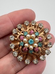 Vintage Rhinestone Brooch Gold Tone Pink Blue Pearl Sunburst Flower Pin 1950s