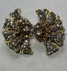 Vintage Miriam Haskell Jeweled Fan 1 3/4”Rhinestone Gold Tone Clip On Earrings