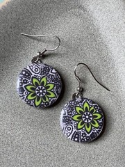 Blue & White Paisley w Green Flower Lightweight Round Disk Dangle Earrings for